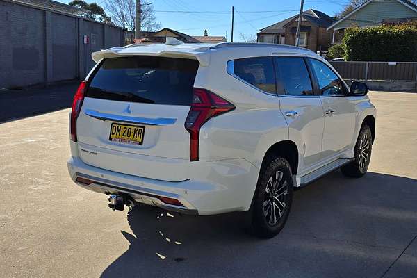 2022 Mitsubishi Pajero Sport GLS QF