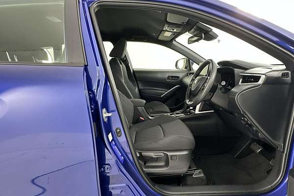 2024 Toyota Corolla Cross GX MXGH10R