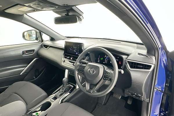 2024 Toyota Corolla Cross GX MXGH10R
