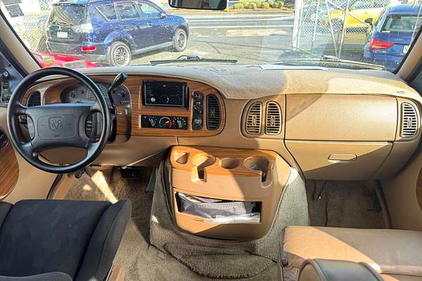 2001 Dodge RAM STARCRAFT