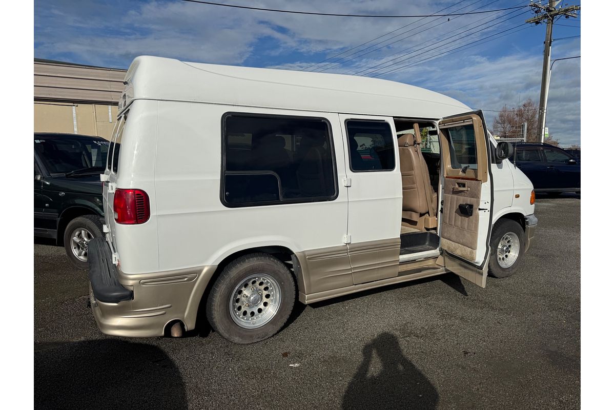 2001 Dodge RAM STARCRAFT