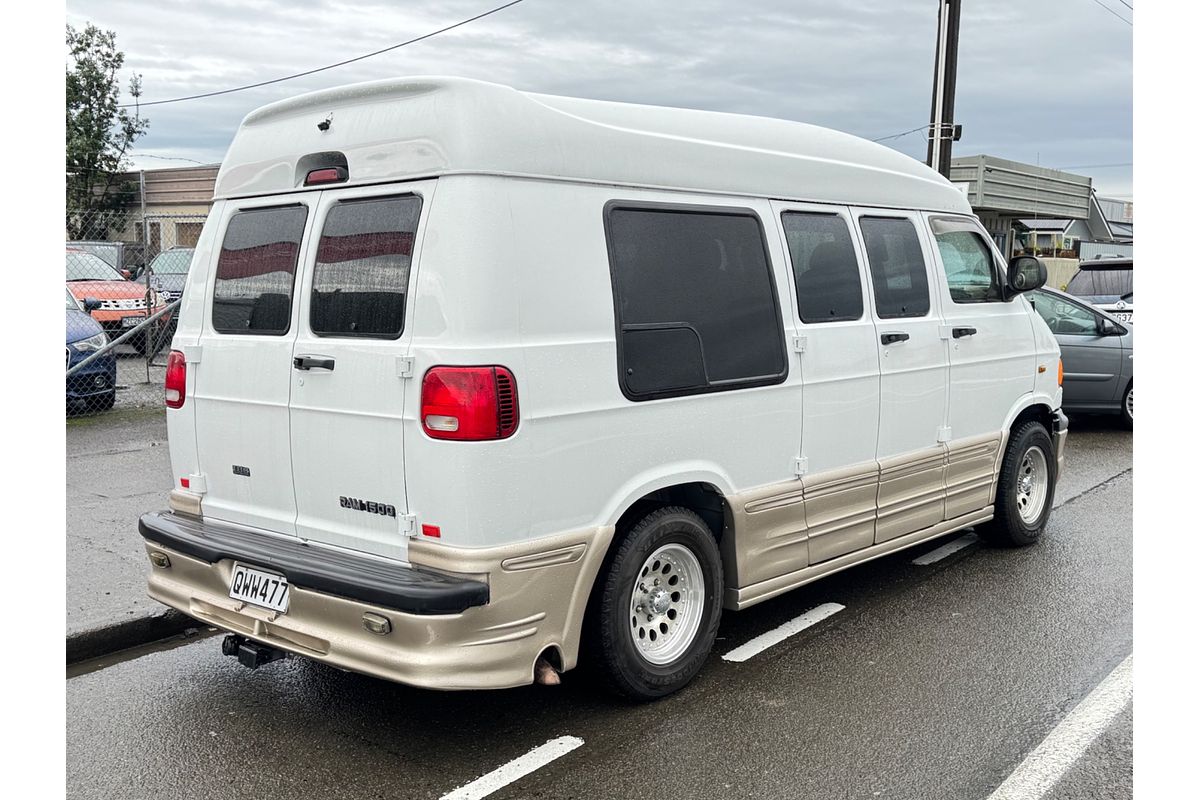 2001 Dodge RAM STARCRAFT