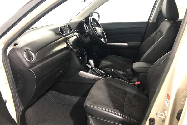 2022 Suzuki Vitara Turbo LY Series II