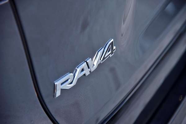 2024 Toyota RAV4 XSE AXAH52R
