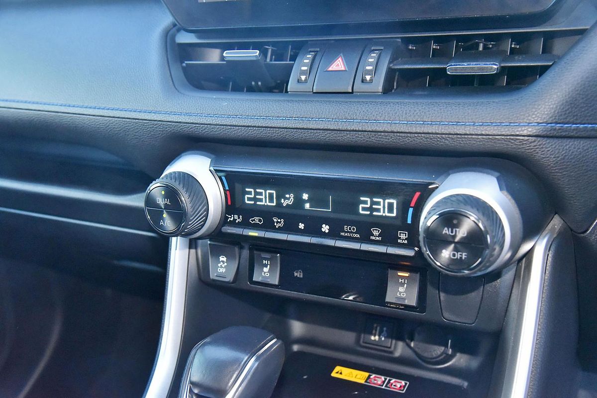 2024 Toyota RAV4 XSE AXAH52R