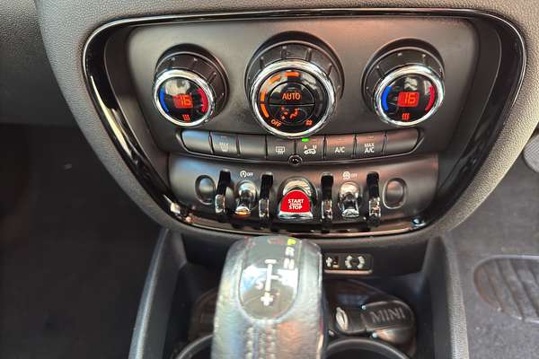 2017 MINI Clubman COOPER 1.5P/6AT/SL/5