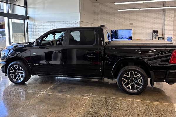 2025 RAM 1500 Laramie Sport Hurricane SO RamBox DT 4X4 SWB
