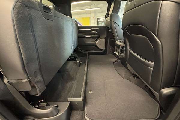 2025 RAM 1500 Laramie Sport Hurricane SO RamBox DT 4X4 SWB
