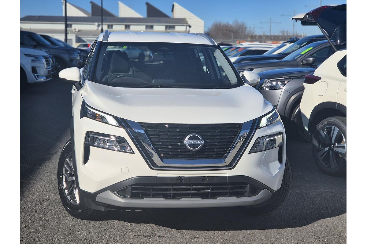 2024 Nissan X-TRAIL ST T33