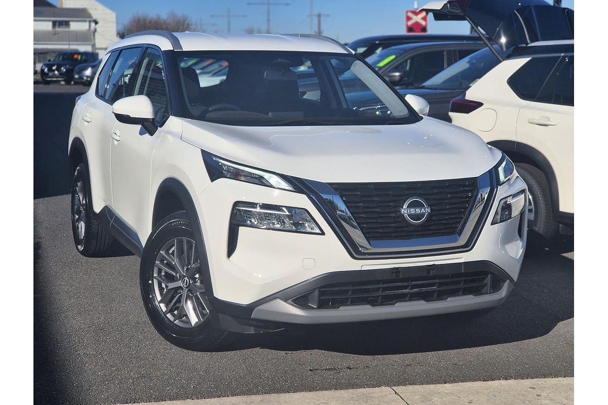 2024 Nissan X-TRAIL ST T33