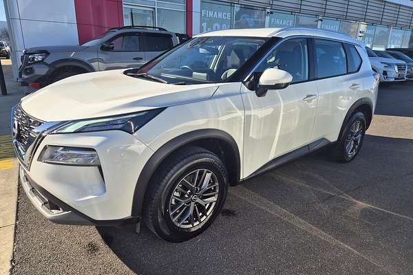 2024 Nissan X-TRAIL ST T33