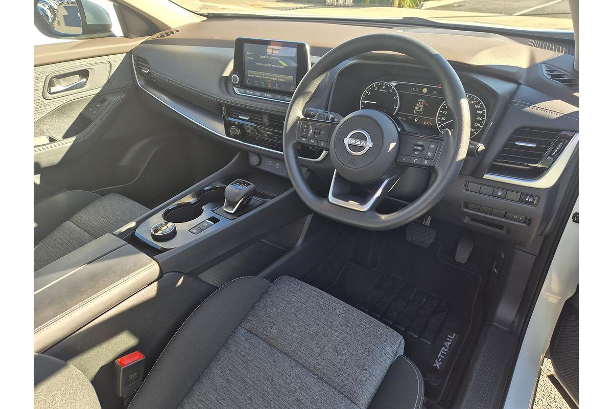 2024 Nissan X-TRAIL ST T33