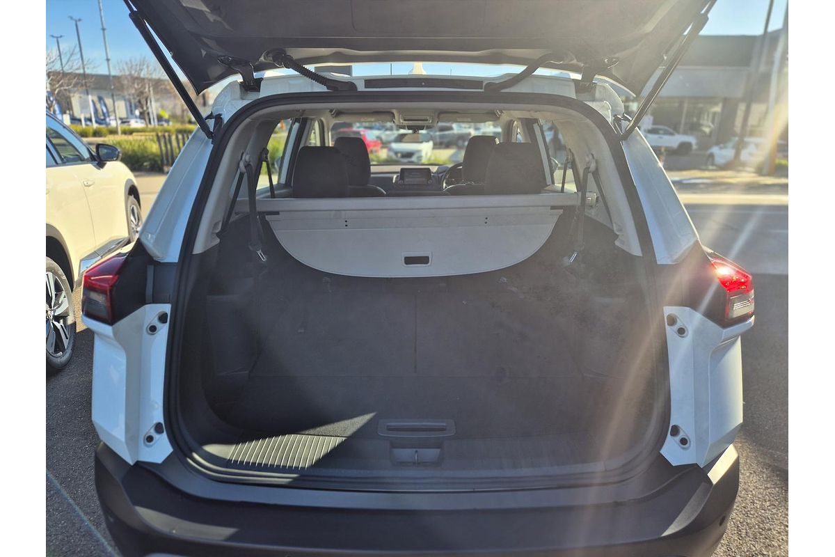 2024 Nissan X-TRAIL ST T33