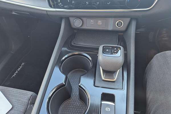 2024 Nissan X-TRAIL ST T33