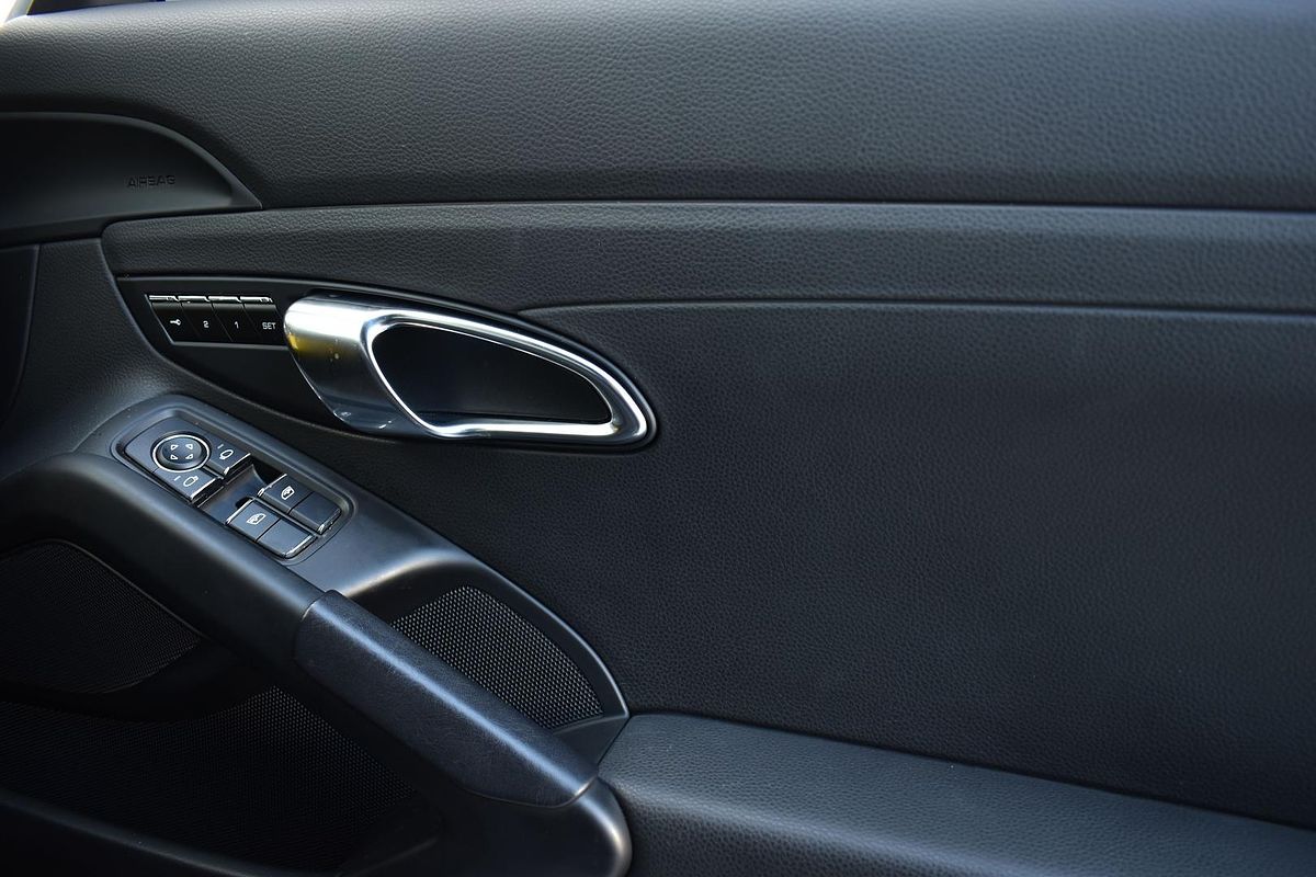 2020 Porsche 718 Boxster 982