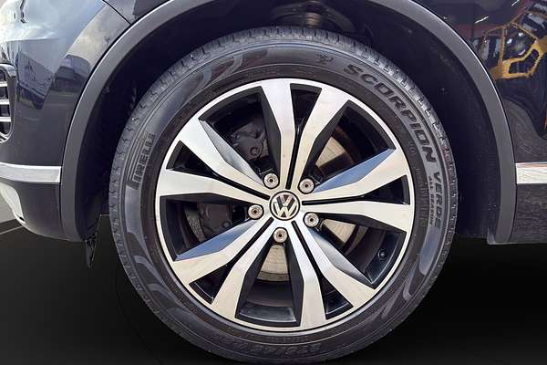 2016 Volkswagen Touareg TDI 250KW V8 4.1D/4WD/8