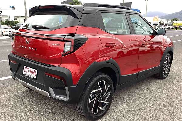 2025 Mahindra XUV3XO AX7L