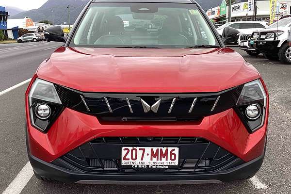2025 Mahindra XUV3XO AX7L