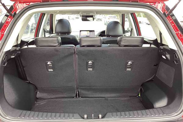 2025 Mahindra XUV3XO AX7L