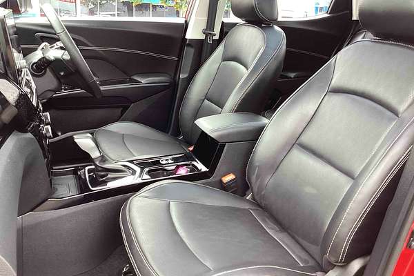 2025 Mahindra XUV3XO AX7L