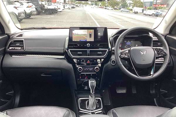 2025 Mahindra XUV3XO AX7L
