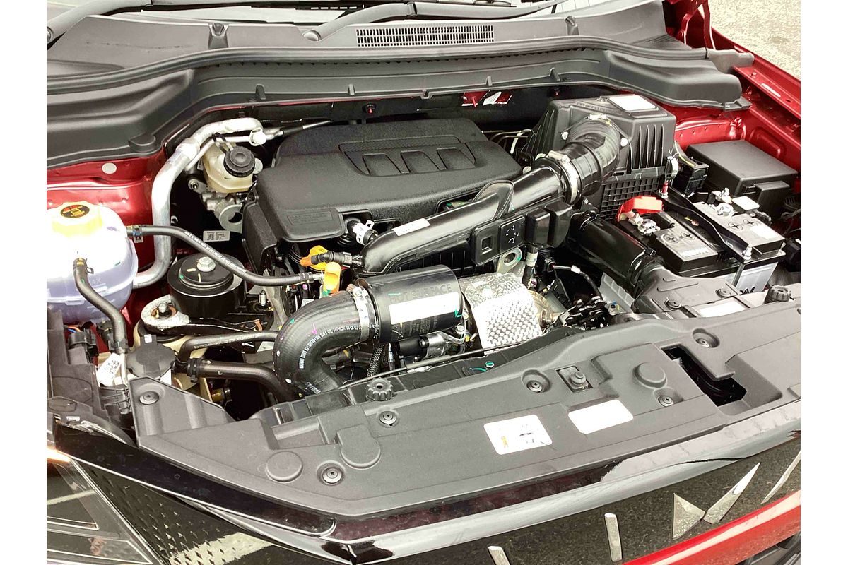 2025 Mahindra XUV3XO AX7L