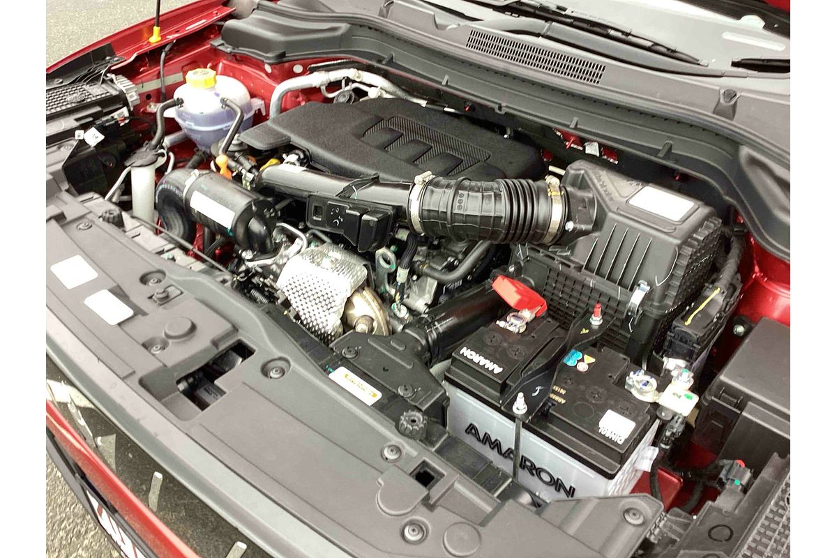 2025 Mahindra XUV3XO AX7L