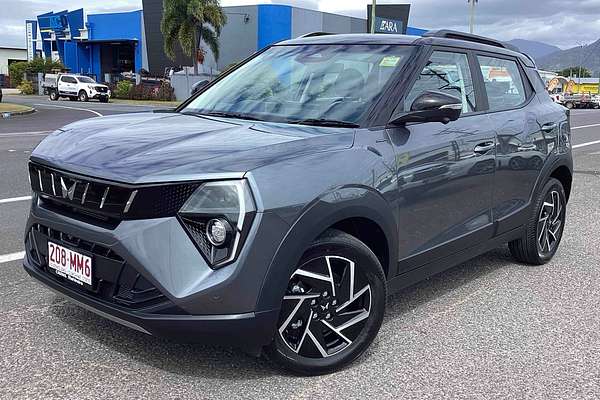 2025 Mahindra XUV3XO AX7L