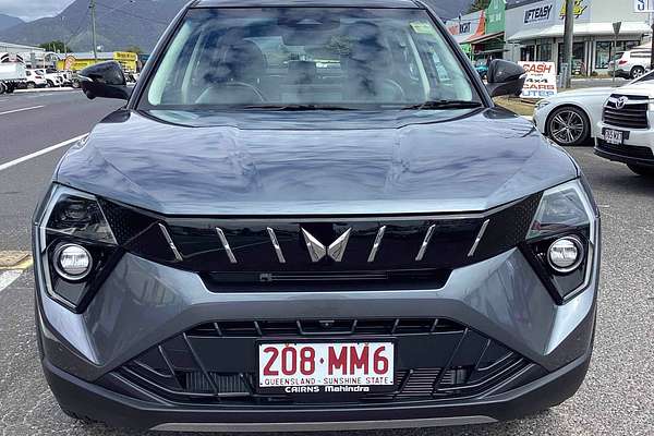 2025 Mahindra XUV3XO AX7L