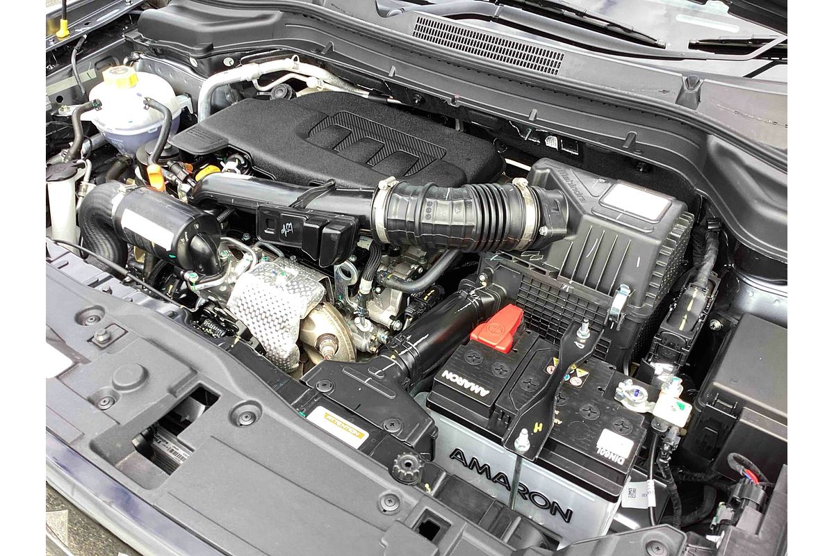 2025 Mahindra XUV3XO AX7L