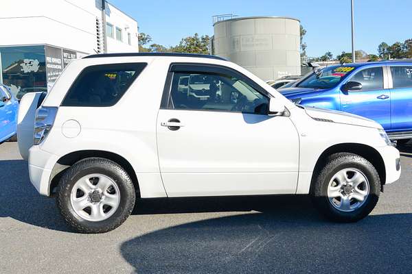 2013 Suzuki Grand Vitara  JB