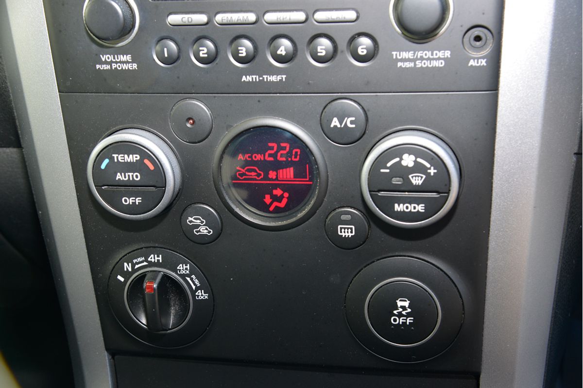 2013 Suzuki Grand Vitara  JB