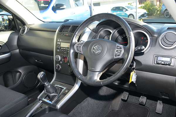 2013 Suzuki Grand Vitara  JB