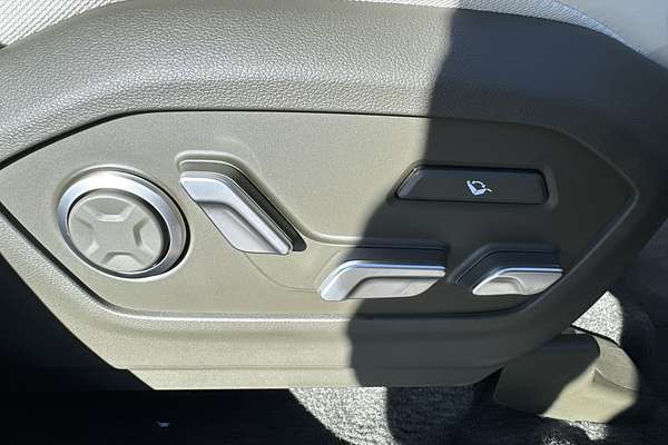 2025 Hyundai Santa Fe Hybrid Calligraphy MX5.V1