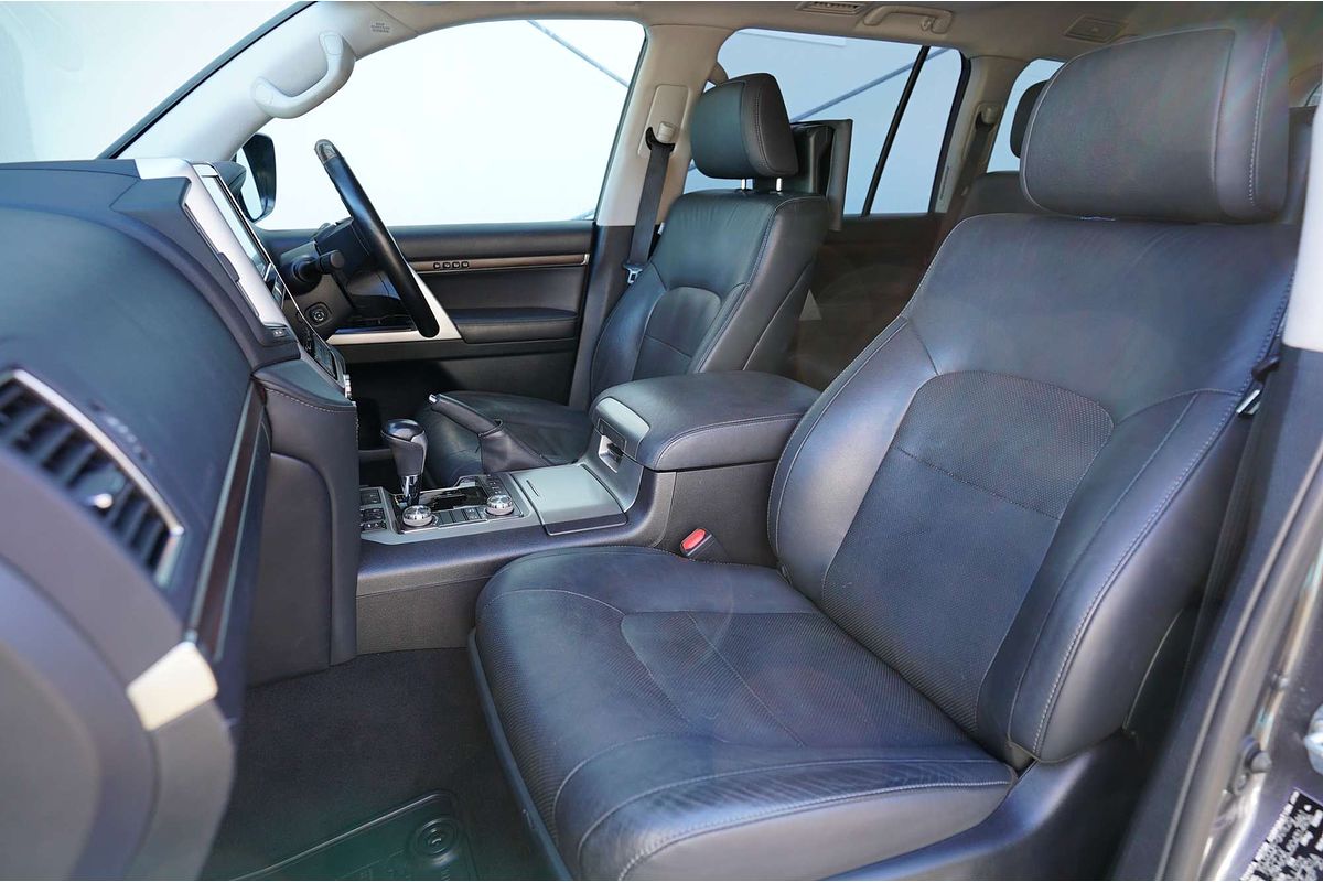 2020 Toyota Landcruiser Landcruiser Wagon Sahara 4.5L T Diesel Automatic VDJ200R