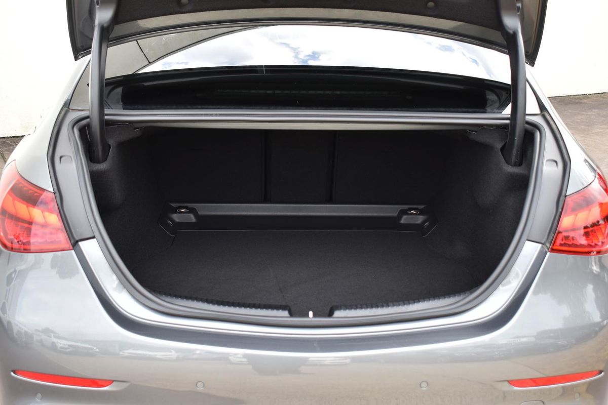 2022 Mercedes-Benz C-Class C200 W206