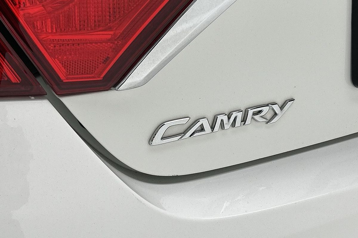2017 Toyota Camry Atara SX ASV50R