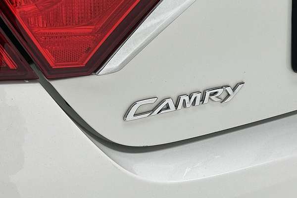 2017 Toyota Camry Atara SX ASV50R