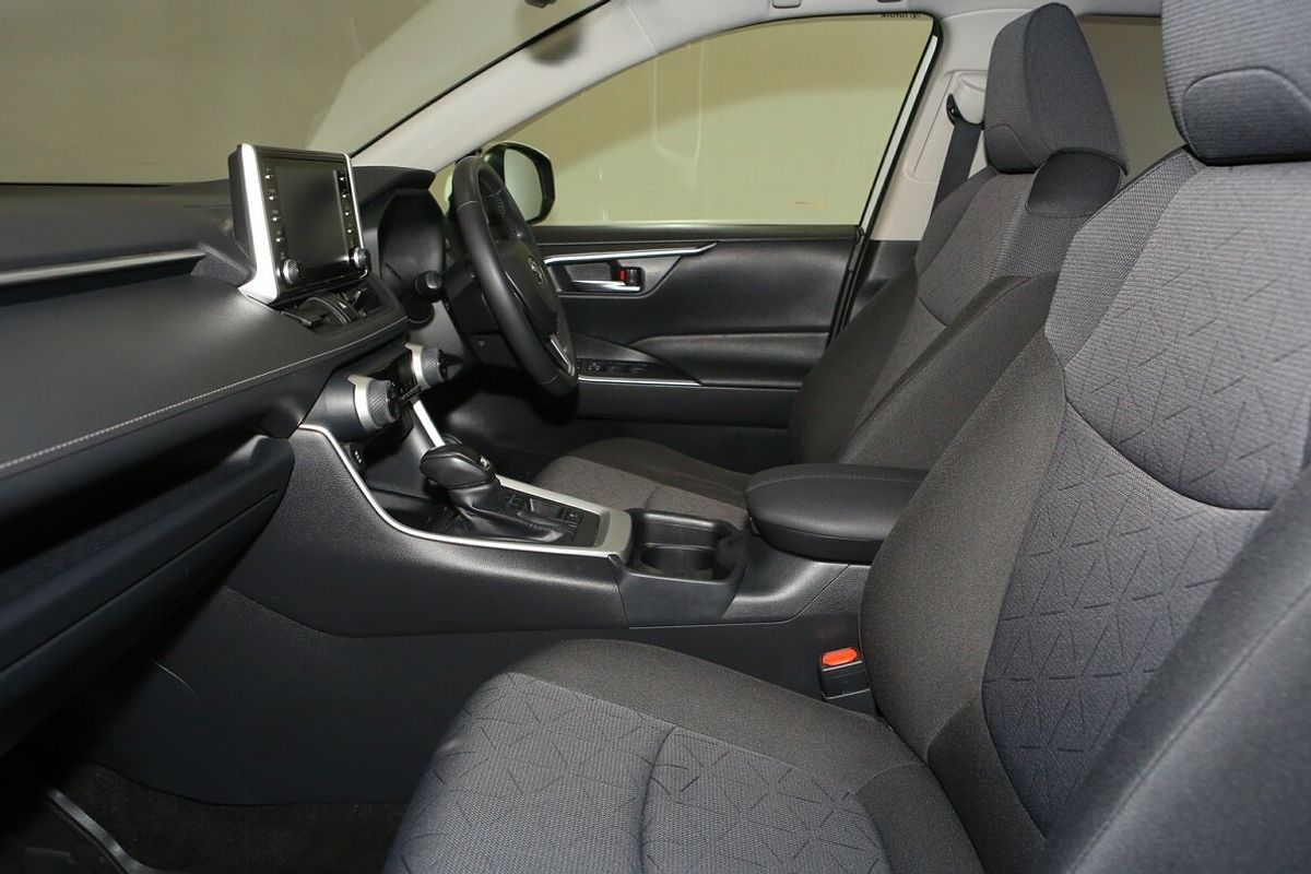 2020 Toyota RAV4 GXL AXAH52R