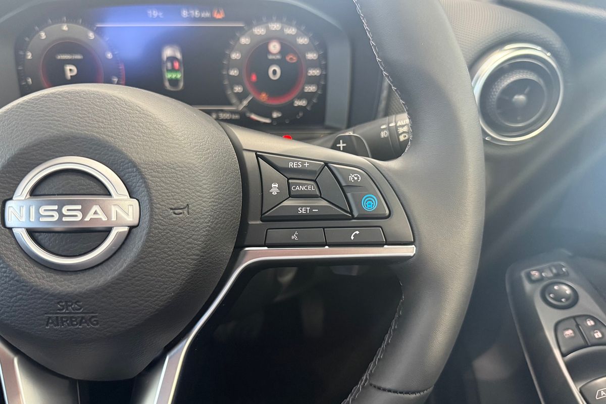 2024 Nissan JUKE ST-L F16