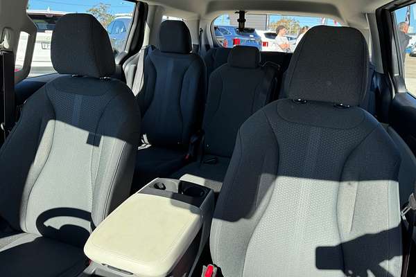 2022 Kia Carnival S KA4