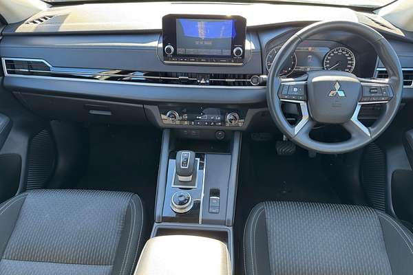 2023 Mitsubishi Outlander ES ZM
