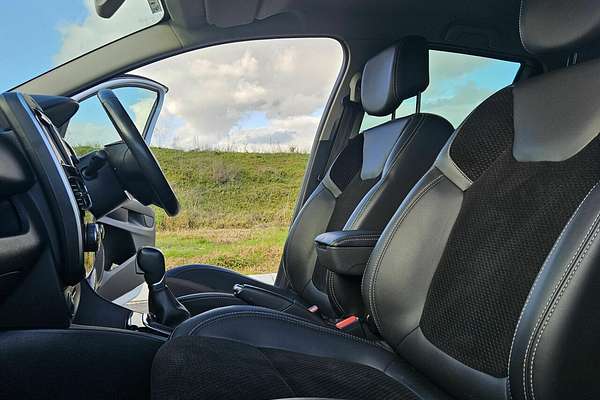 2017 Renault Clio Intens IV B98 Phase 2
