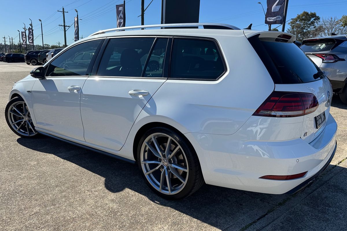 2017 Volkswagen Golf R Wolfsburg Edition 7.5