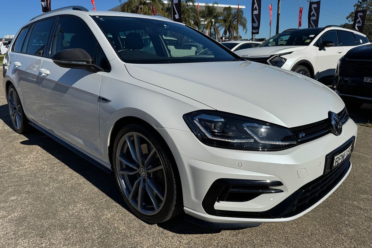 2017 Volkswagen Golf R Wolfsburg Edition 7.5
