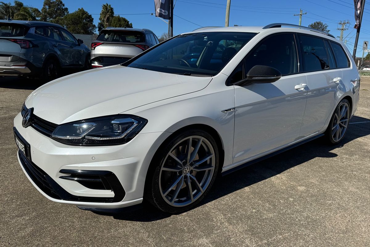 2017 Volkswagen Golf R Wolfsburg Edition 7.5