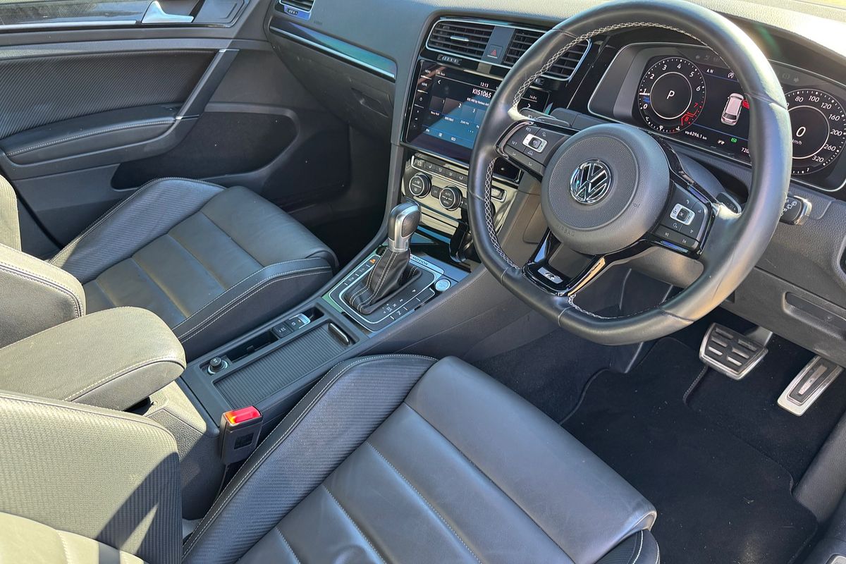2017 Volkswagen Golf R Wolfsburg Edition 7.5