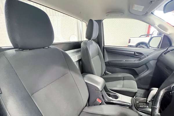 2019 Isuzu D-MAX SX High Ride Rear Wheel Drive