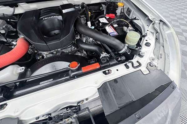 2019 Isuzu D-MAX SX High Ride Rear Wheel Drive