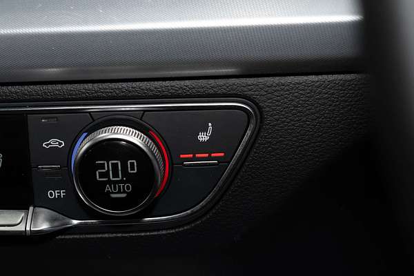 2023 Audi Q5 55 TFSI e S line FY